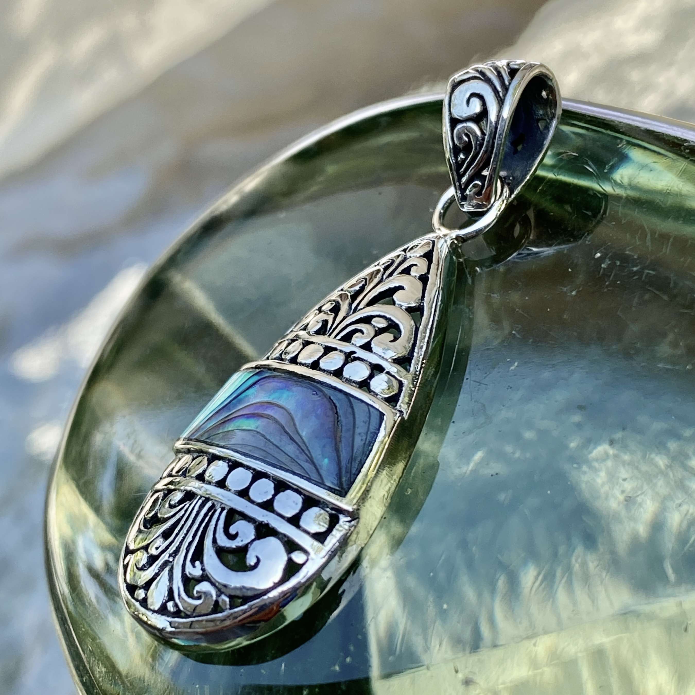 (HANDMADE 925 BALI STERLING SILVER PENDANT WITH ABALONE)
